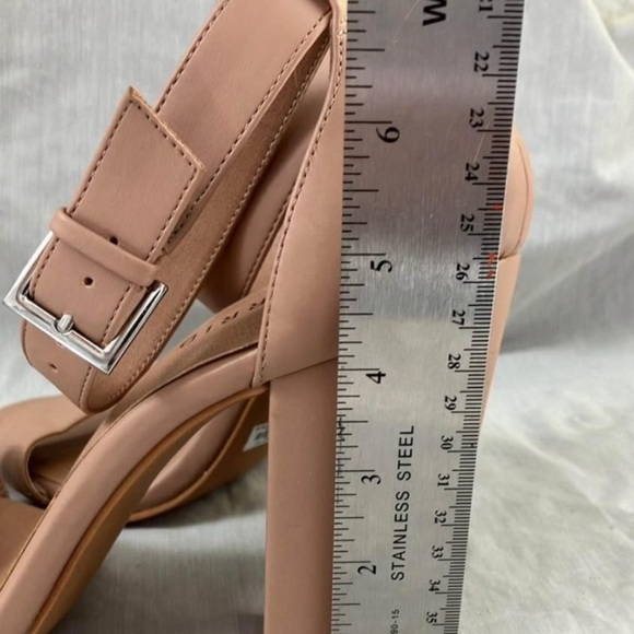 Torrid Women's Tan Block Heel Sandals - Picture 6 of 6